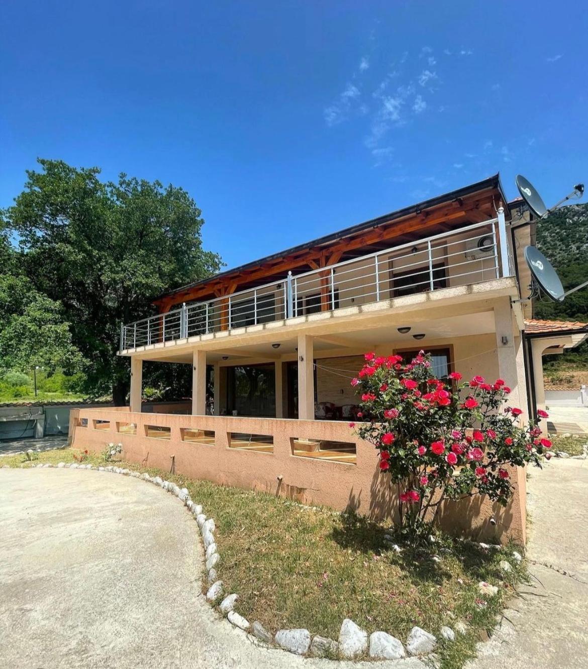 Stars Residence Petrovac Ngoại thất bức ảnh
