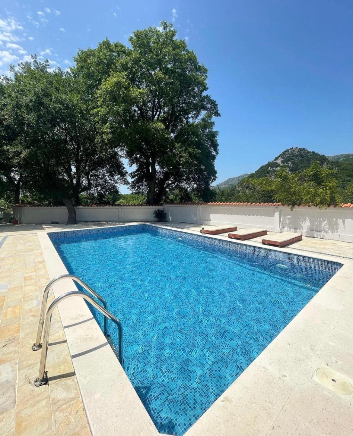 Stars Residence Petrovac Ngoại thất bức ảnh