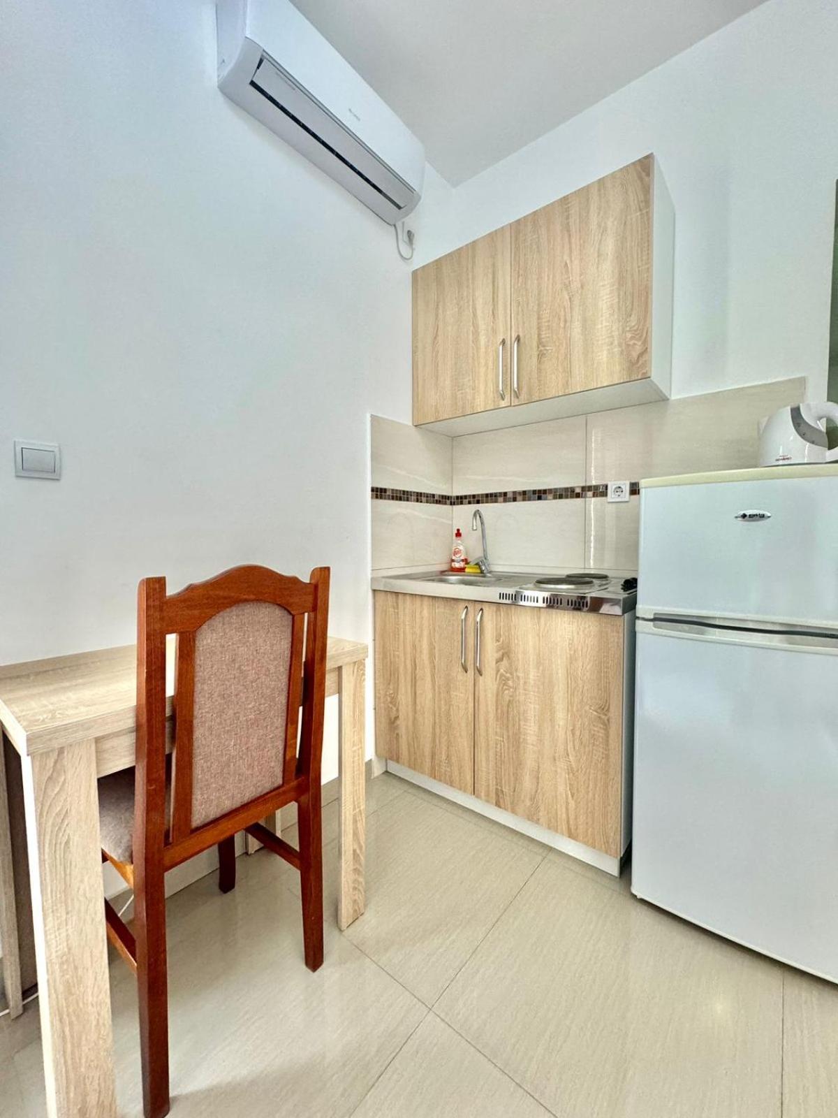 Stars Residence Petrovac Ngoại thất bức ảnh