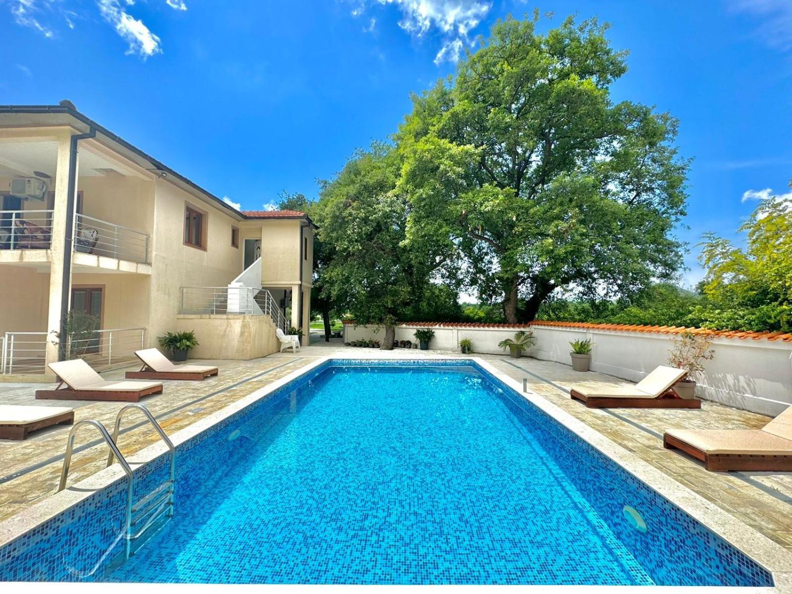Stars Residence Petrovac Ngoại thất bức ảnh