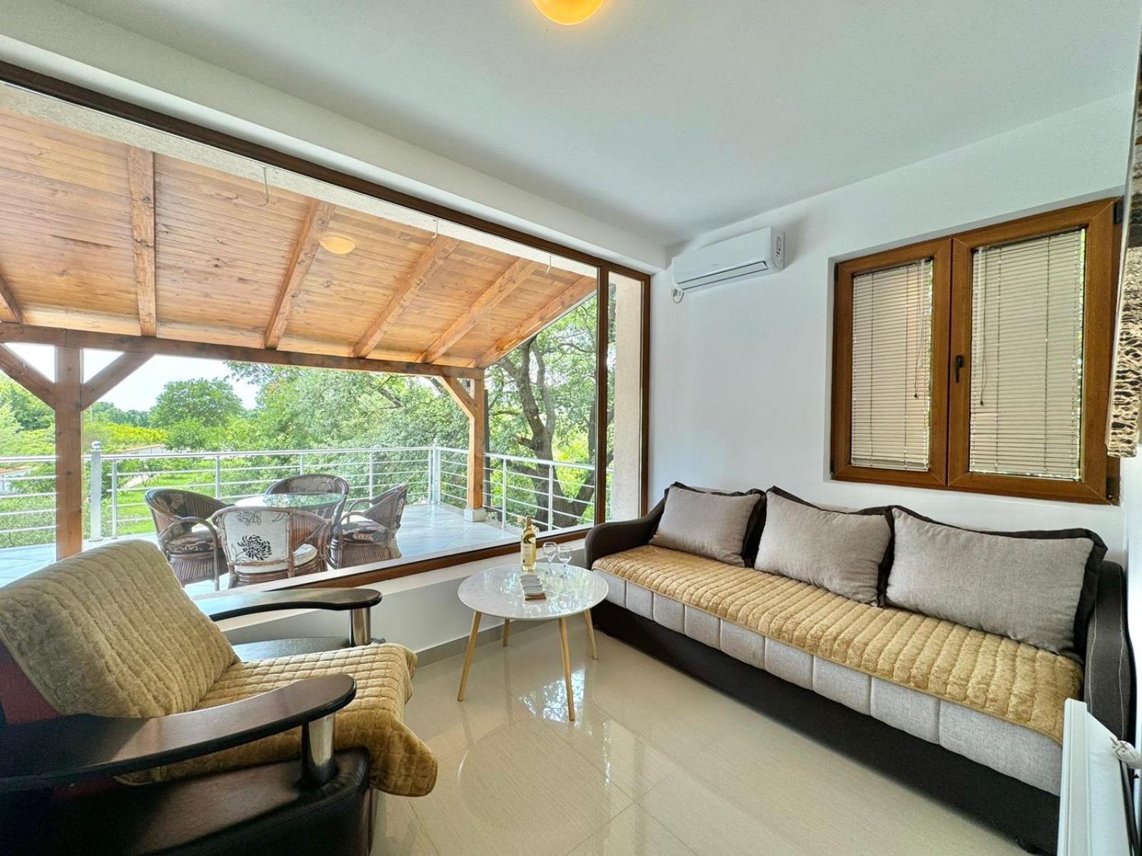 Stars Residence Petrovac Ngoại thất bức ảnh