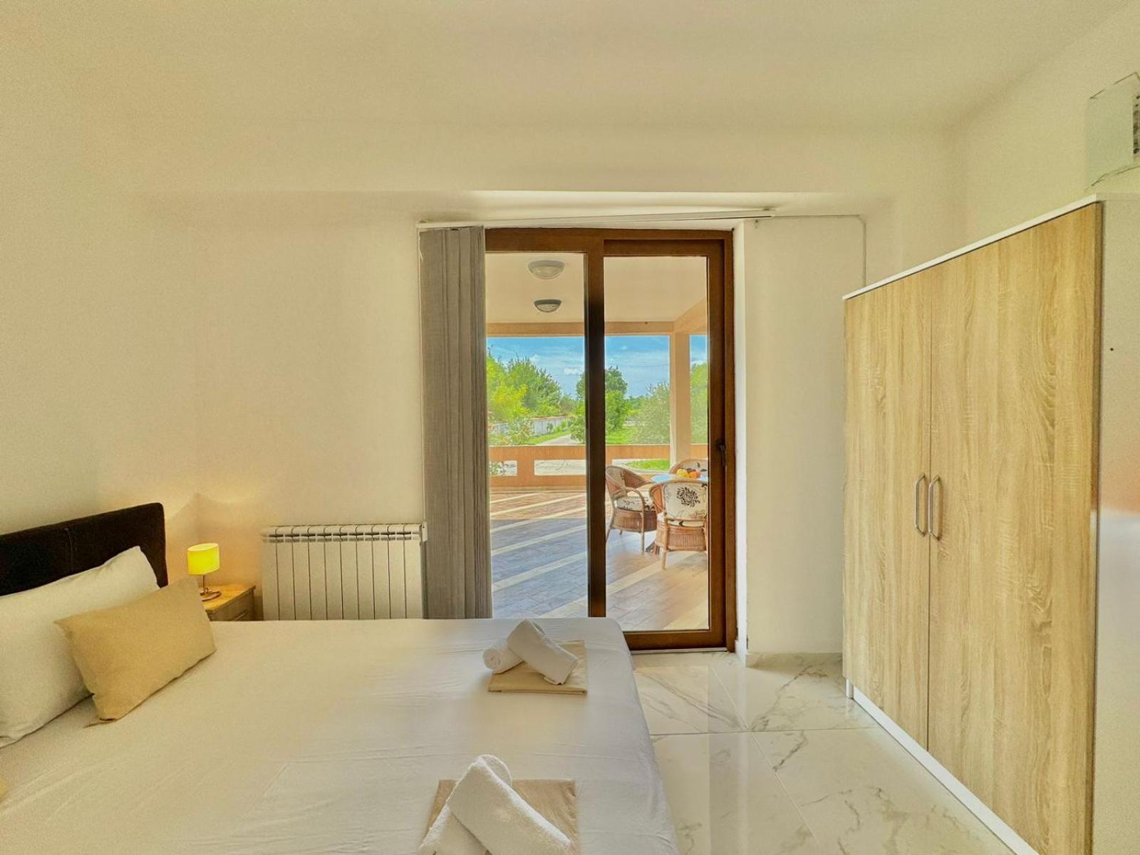 Stars Residence Petrovac Ngoại thất bức ảnh