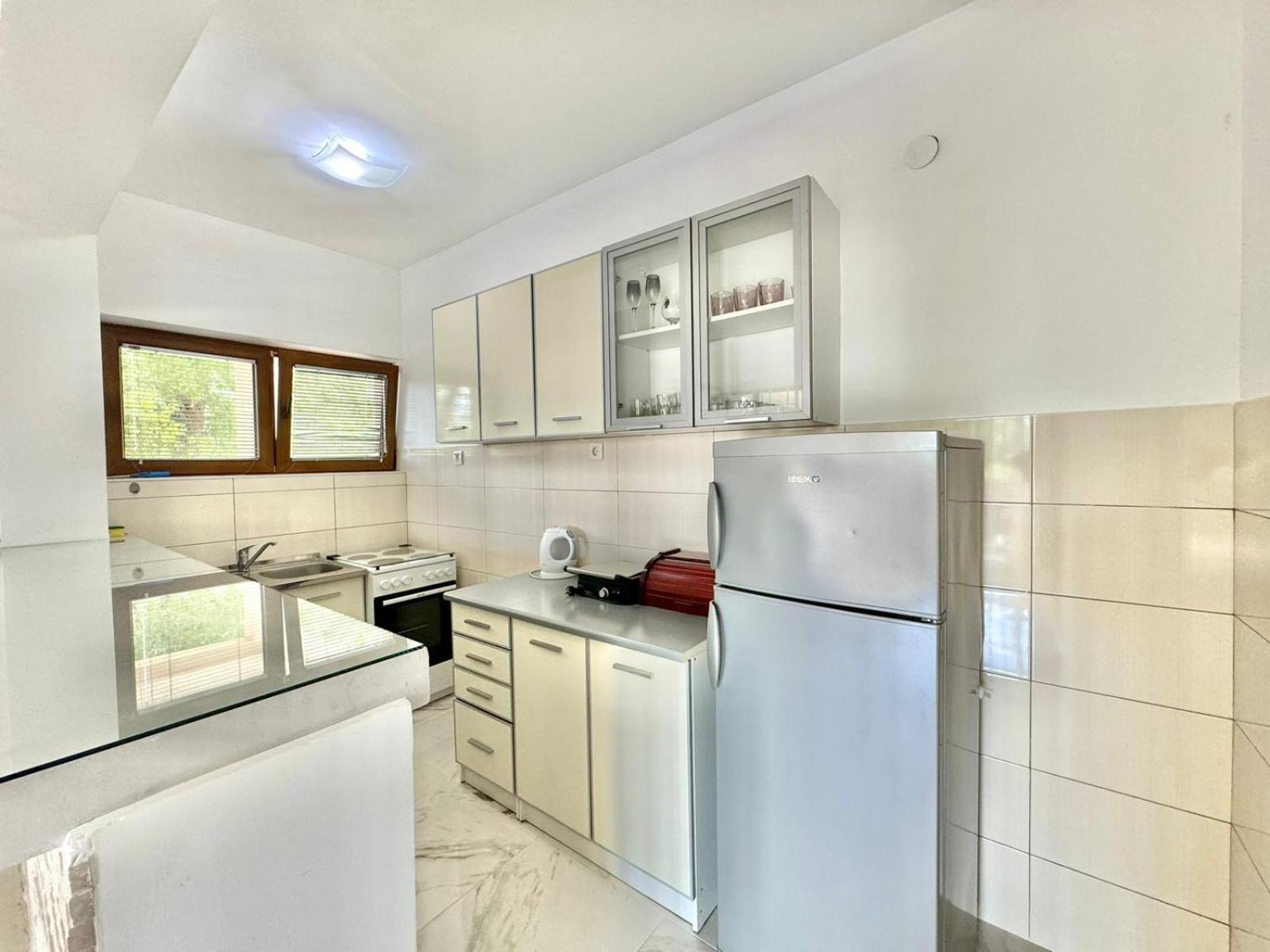 Stars Residence Petrovac Ngoại thất bức ảnh
