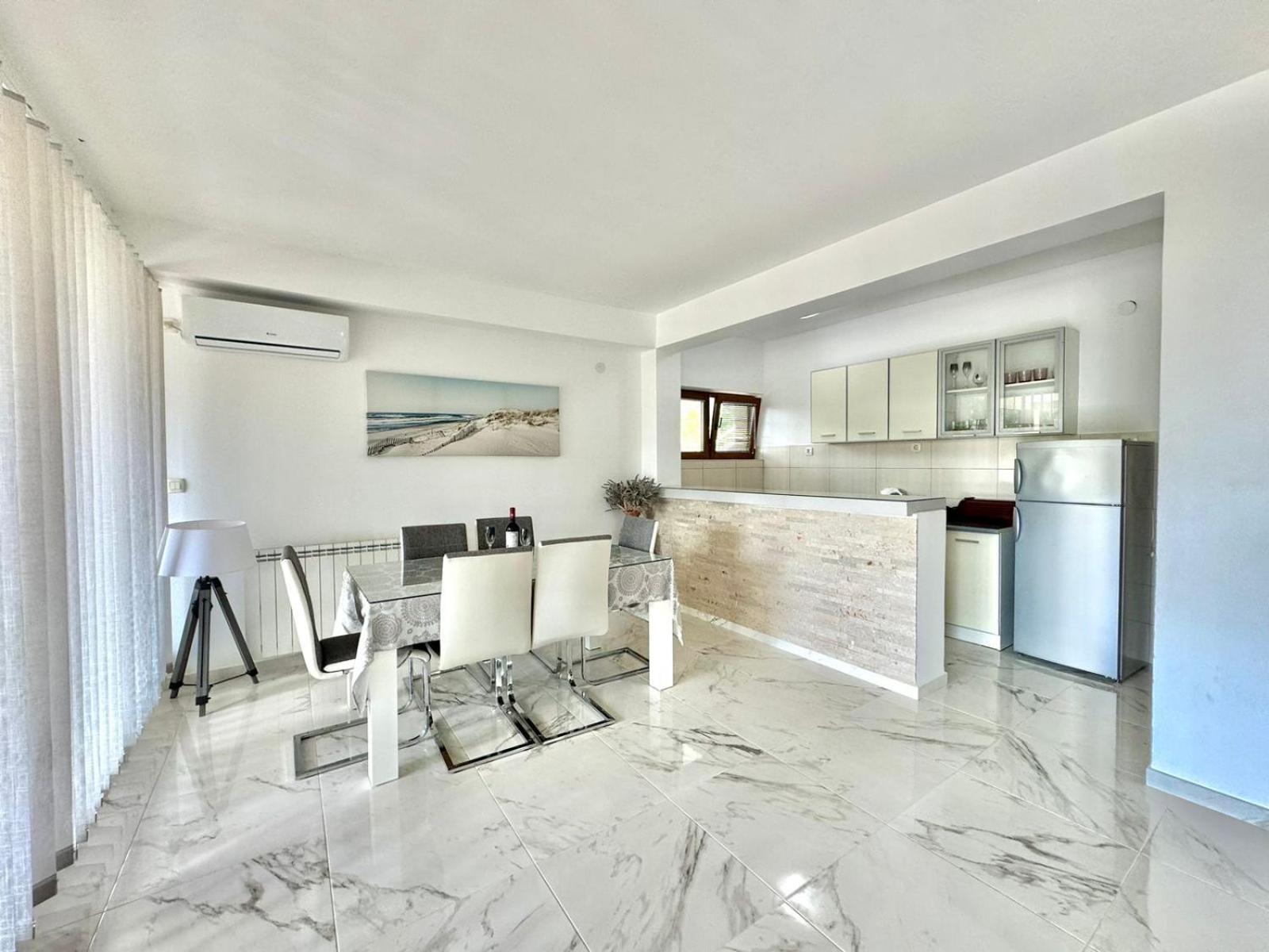 Stars Residence Petrovac Ngoại thất bức ảnh