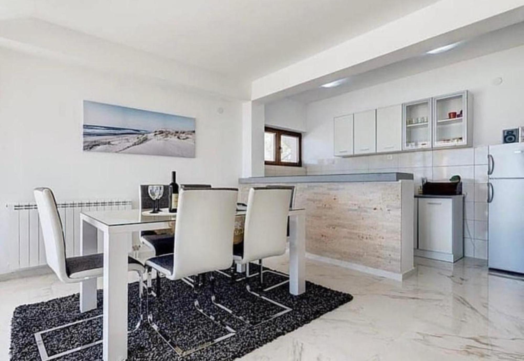 Stars Residence Petrovac Ngoại thất bức ảnh