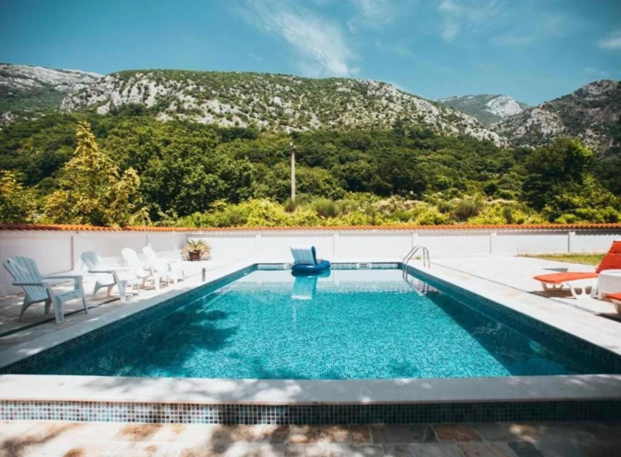Stars Residence Petrovac Ngoại thất bức ảnh